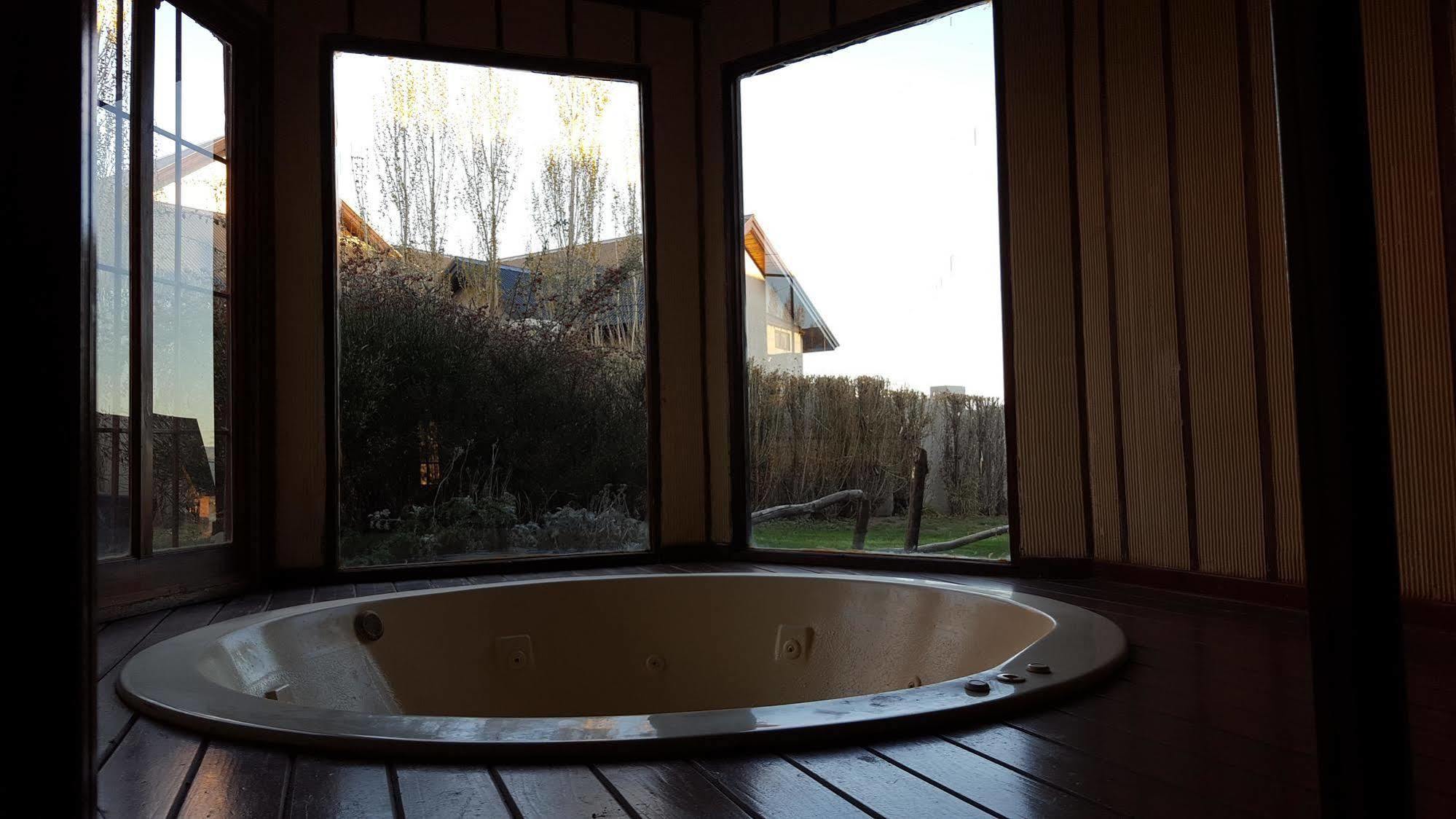 Kalenshen Calafate Hotel เอลกาลาฟาเต ภายนอก รูปภาพ